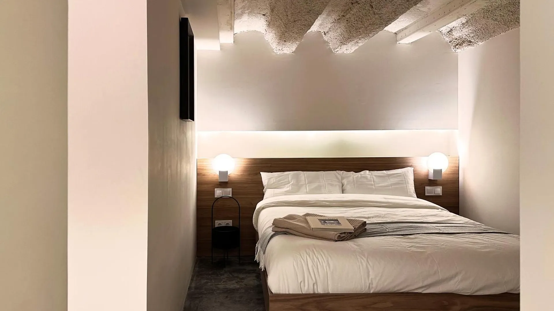 Apartment Urbandream Gothic Aartments & Studios Barcelona Spain