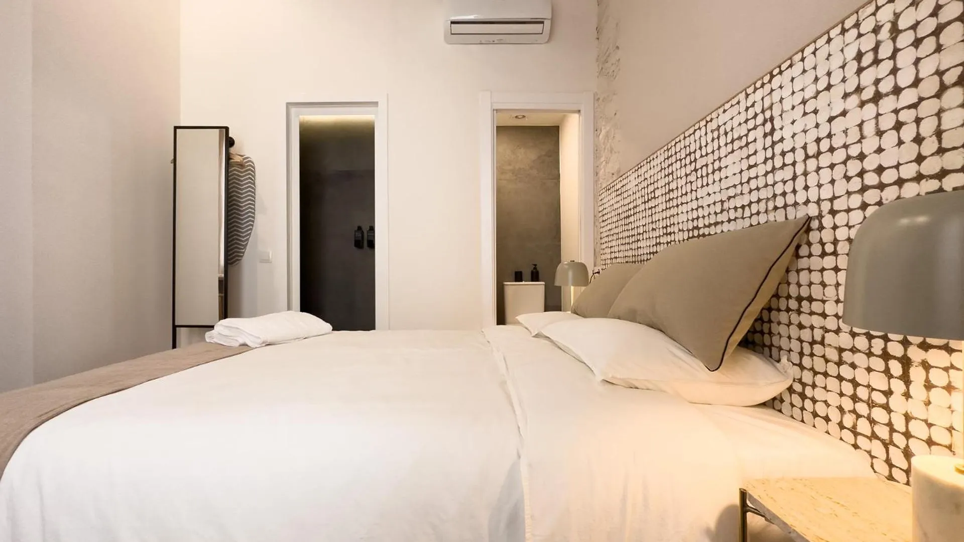 Apartment Urbandream Gothic Aartments & Studios Barcelona Spain